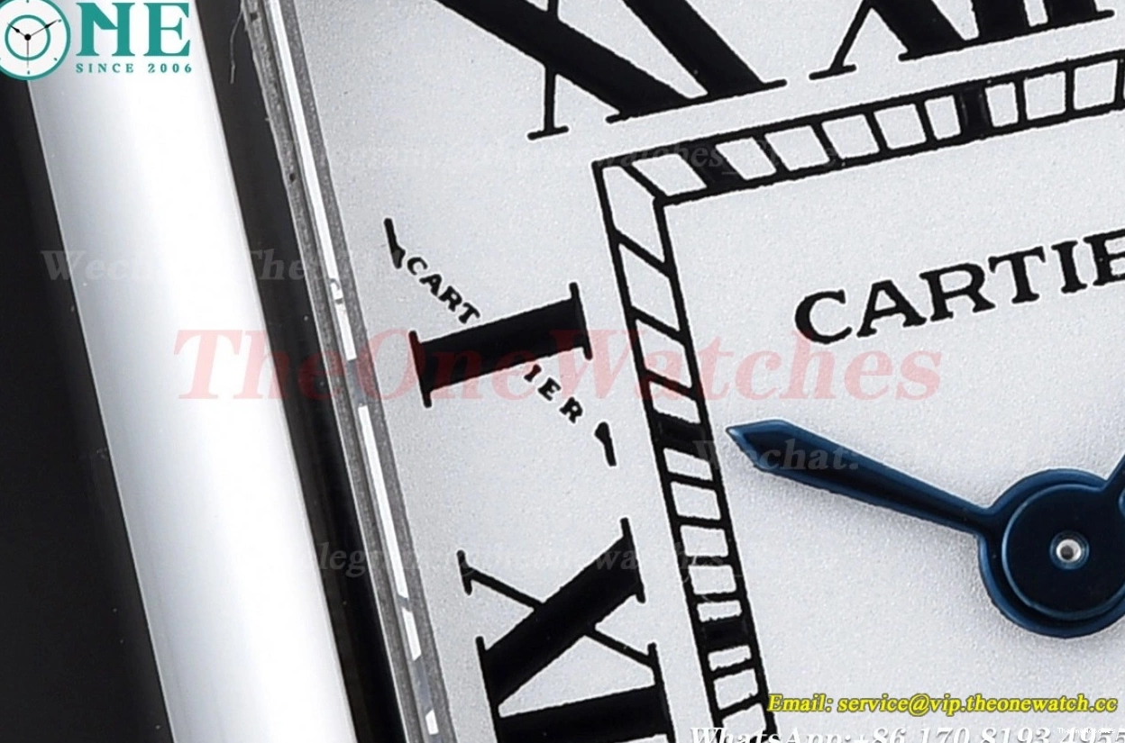 On dial Tank Quartz K11F White Must Strap Black Small 0430
